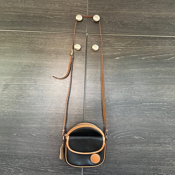 EUC  Delane Canada Pebbled Leather Black & Caramel Leather Crossbody Bag - Picture 2 of 13